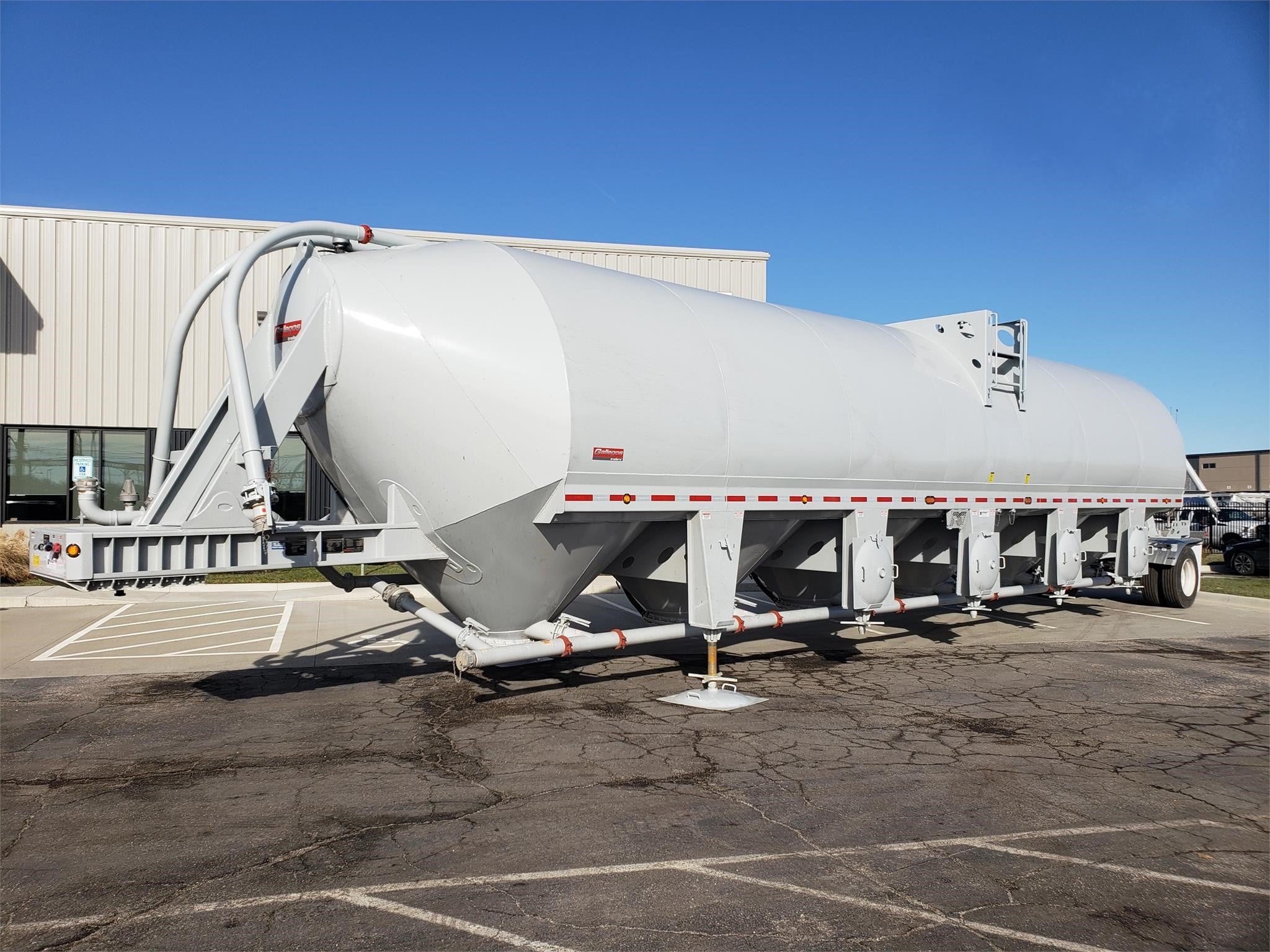 tank trailer